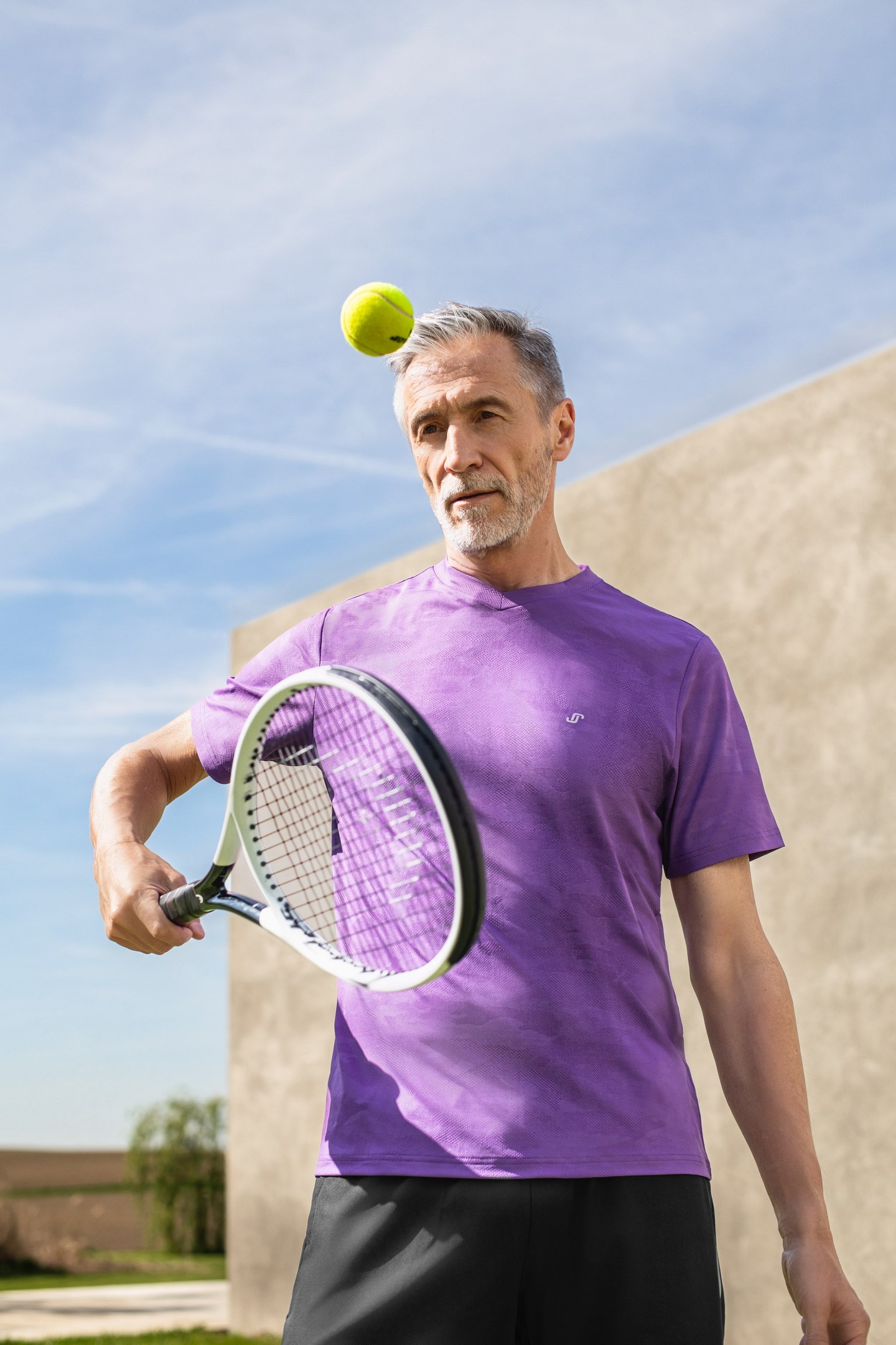 Damit du dich genauso gut fühlst, wie du aussiehst - auf und abseits des Platzes! 🎾💪
Ganz egal, ob du dein bestes Spiel gibst oder einfach die Sonne genießt, T-Shirt ARNO überzeugt mit modischem Design, Funktionalität und bestem Tragegefühl.

#JoySportswear #ActiveWear #WorkoutWear #SportsWear