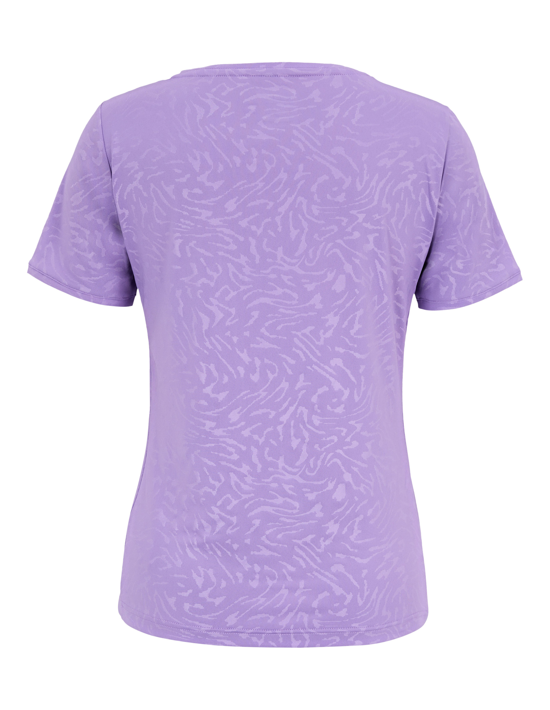 Lila T-Shirt mit kurzen Ärmeln und dezentem, abstraktem Muster auf der Rückseite, in klassischer Passform gezeigt.